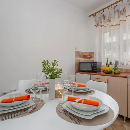 Apartman Amazing In Pobri With House Sea View